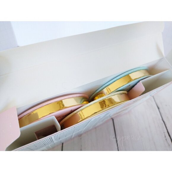 Too Faced Let It Snow Globes Makeup Collection Limited Edition Gift Set Palettes - Picture 8 of 9